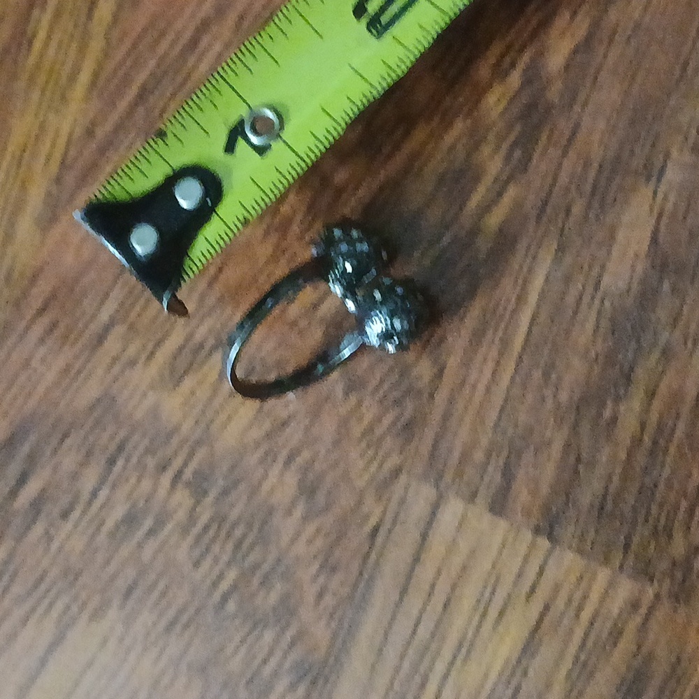Ring - Picture 4 of 5